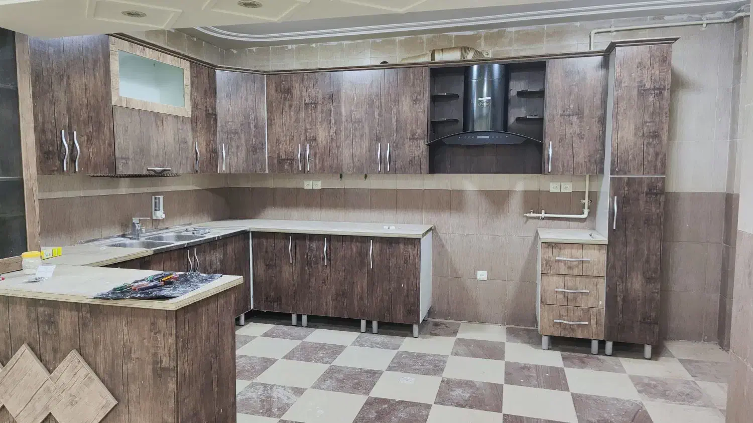 کابینت دست دوم|مصالح و تجهیزات ساختمان|دزفول, |دیوار