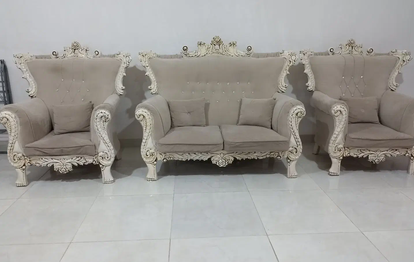 مبل منزل|مبلمان خانگی و میز عسلی|چهارباغ, |دیوار