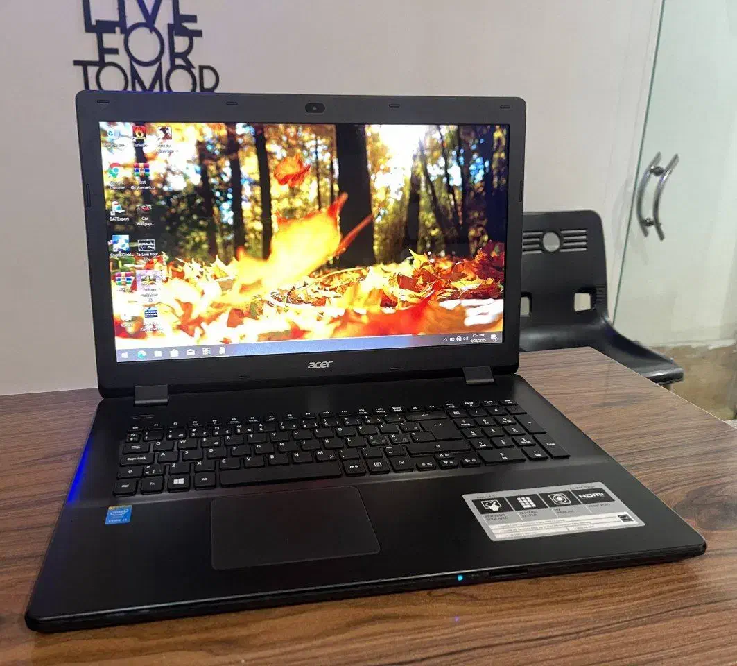 Acer aspire E17|رایانه همراه|سیاهکل, |دیوار