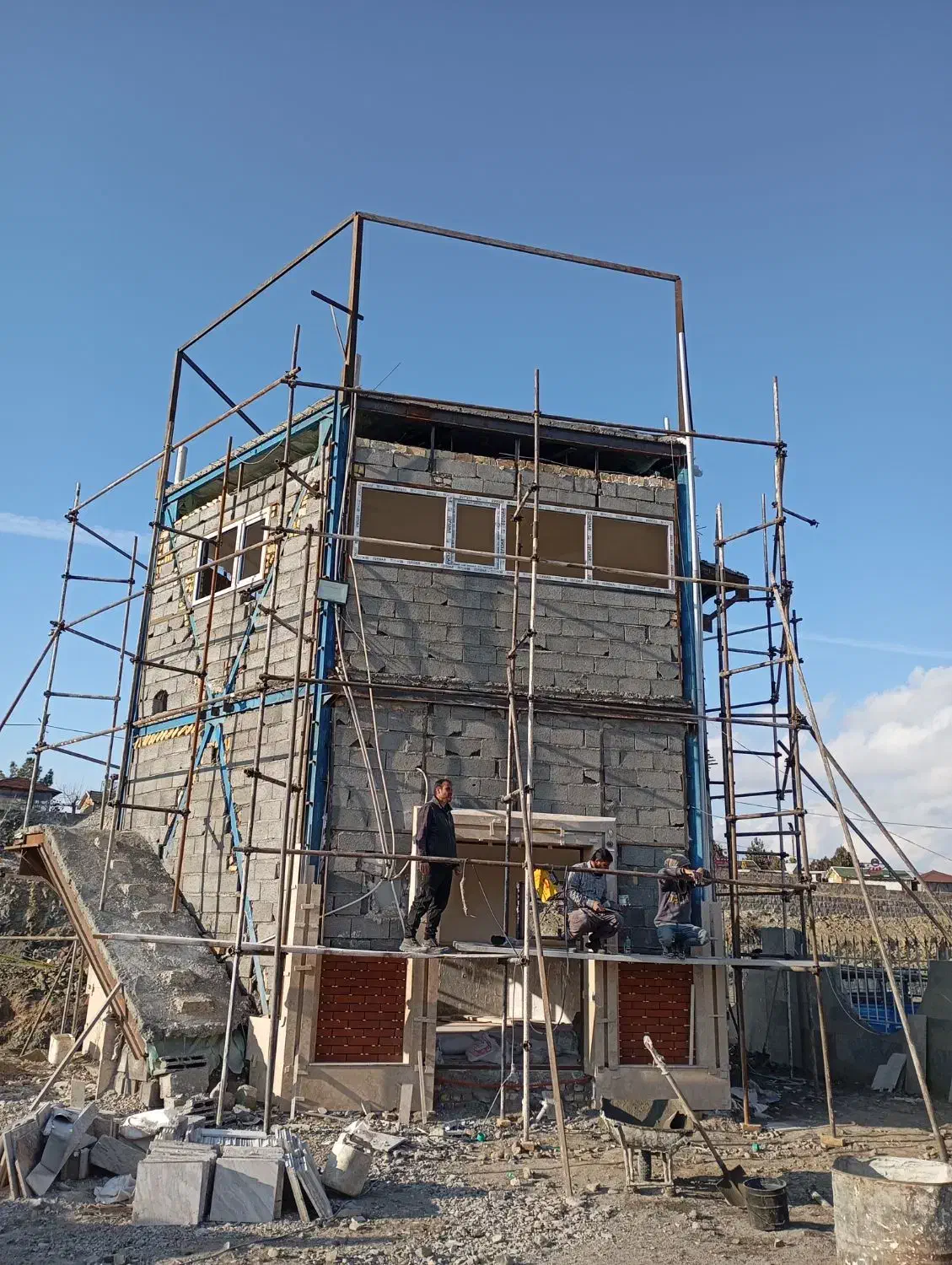 داربست مهدی|مصالح و تجهیزات ساختمان|تربت‌حیدریه, ۴۵ متری|دیوار