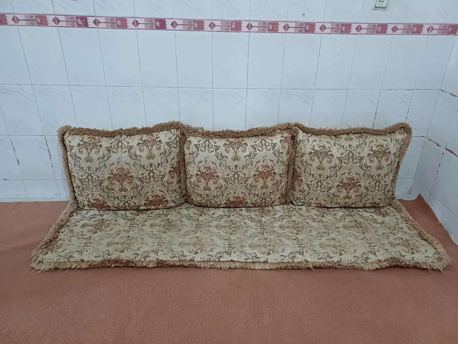 پشتی و کناره سنتی|پشتی|بندرعباس, |دیوار