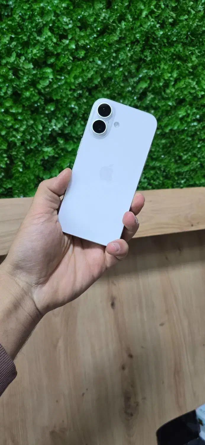 آیفون ۱۶ نرمال + ریجستر شده + گارانتی دار|موبایل|کرمانشاه, |دیوار