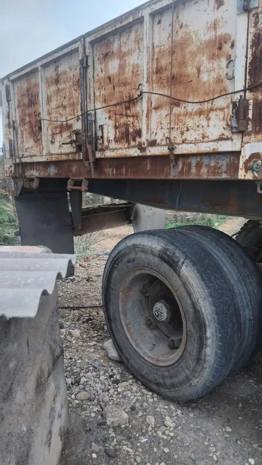 لبه|خودرو سنگین|قلعه قاضی, |دیوار