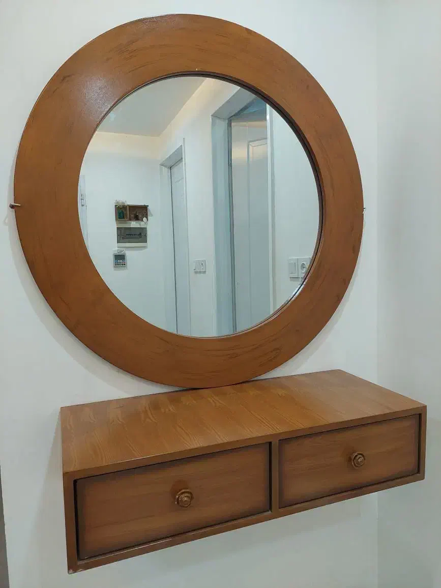 آینه|آینه|مشهد, اقبال|دیوار