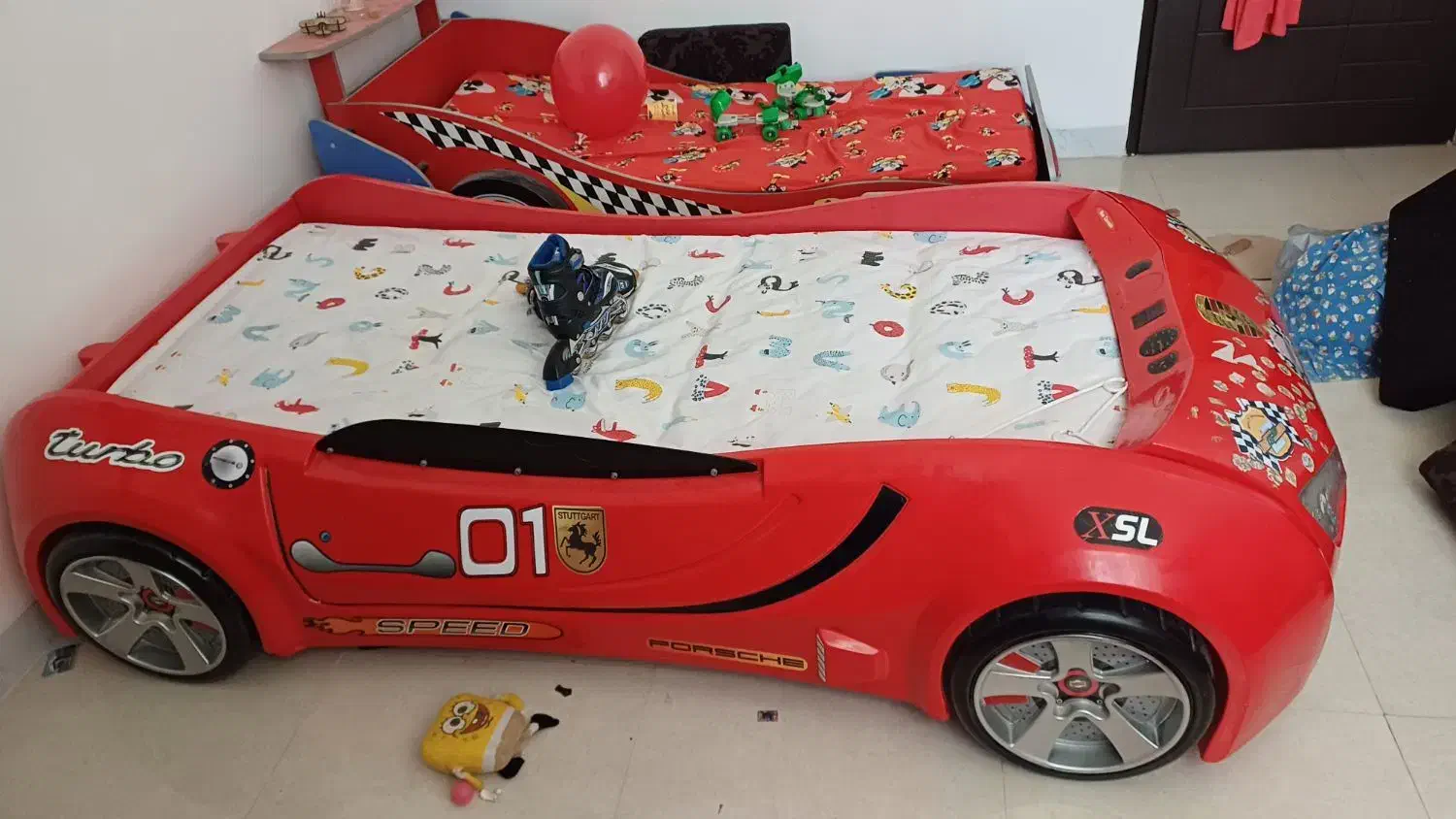 تخت خواب با تشک و کفش  اسکیت|اسباب و اثاث بچه|اردکان, |دیوار