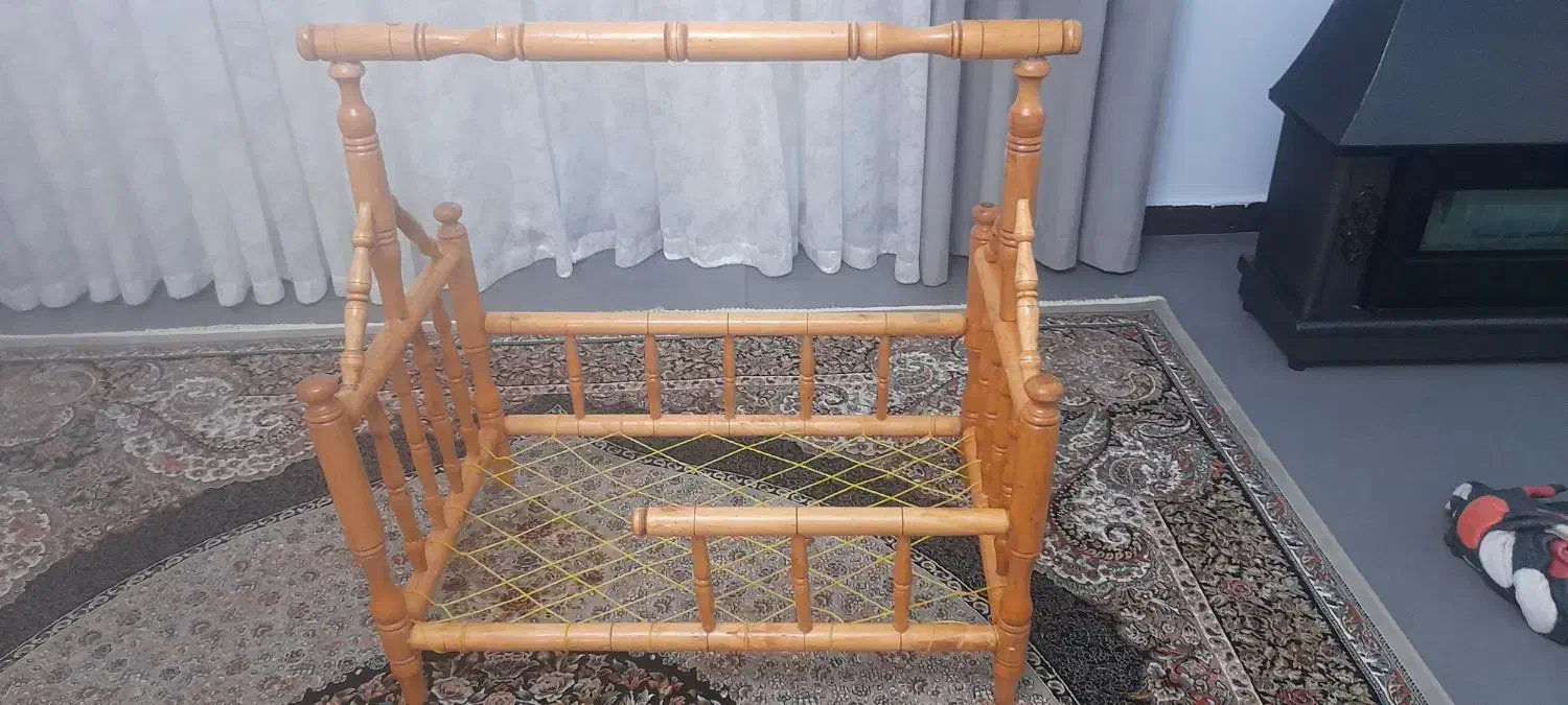 تختخواب و گهواره سنتی کودک|تخت و سرویس خواب|سنندج, |دیوار