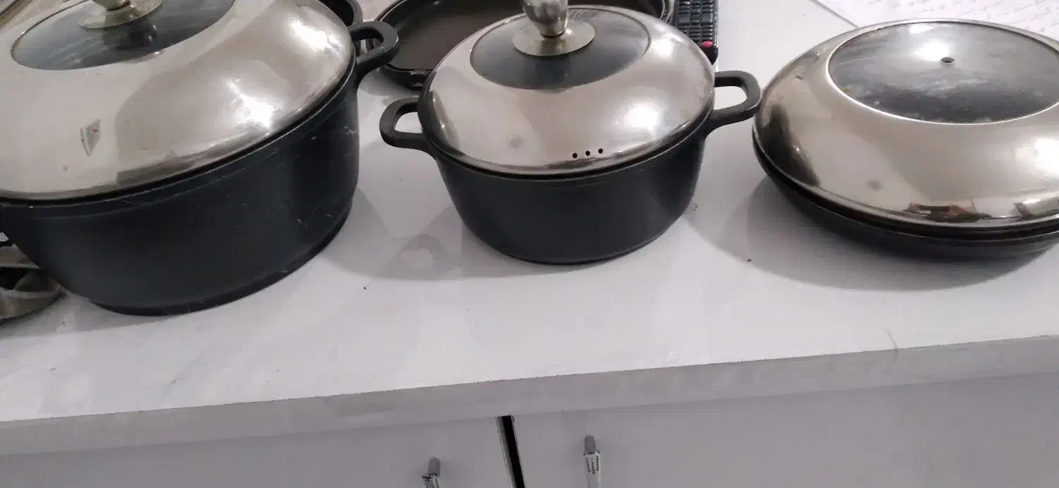 چدنمشکی|ظروف پختوپز|مشهد, بهمن|دیوار