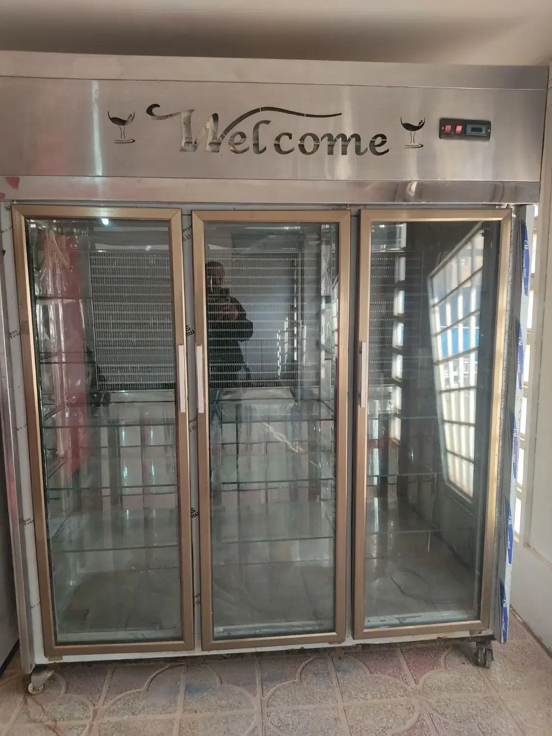 یخچال ایستاده|فروشگاه و مغازه|مرودشت, کوشک|دیوار