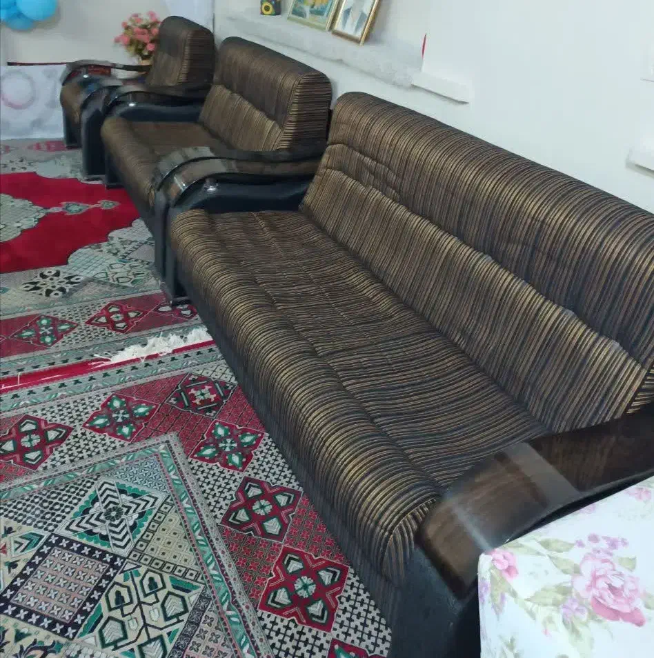 مبل هفت نفره|مبلمان خانگی و میز عسلی|شیراز, آزادگان|دیوار