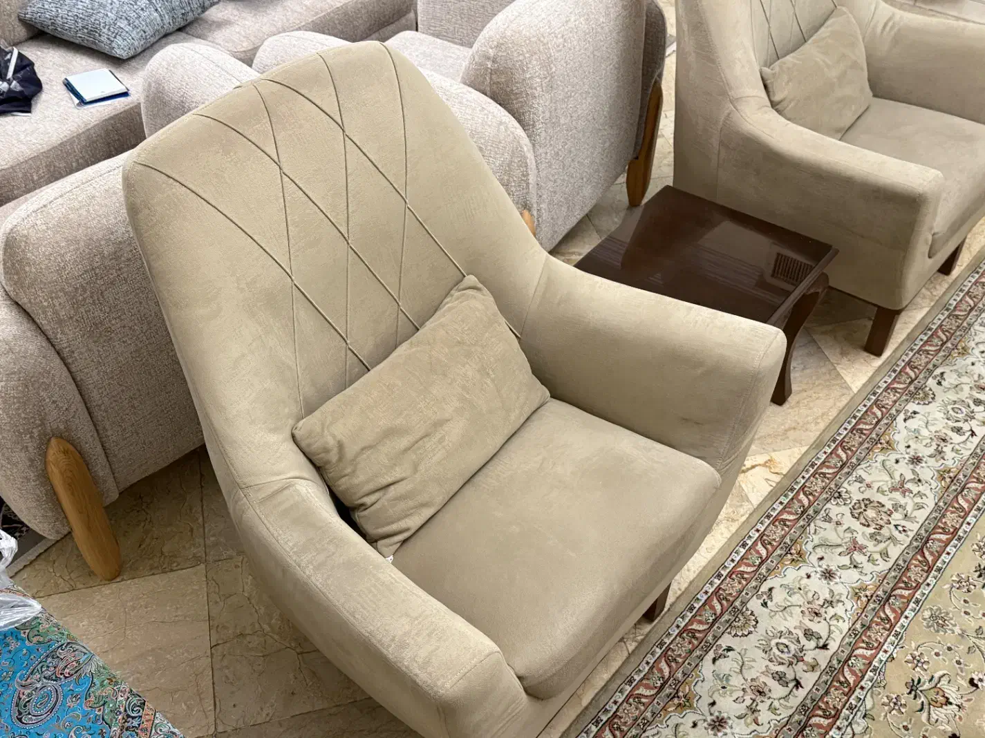 مبل ۷ نفره + میز جلو مبلی + ۲ عدد عسلی|مبلمان خانگی و میز عسلی|تهران, خرمشهر|دیوار