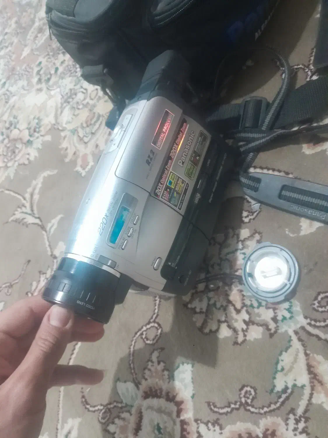 دوبین فیلم برداری داری نوار گذاشتن|دوربین عکاسی و فیلمبرداری|شاهرود, |دیوار