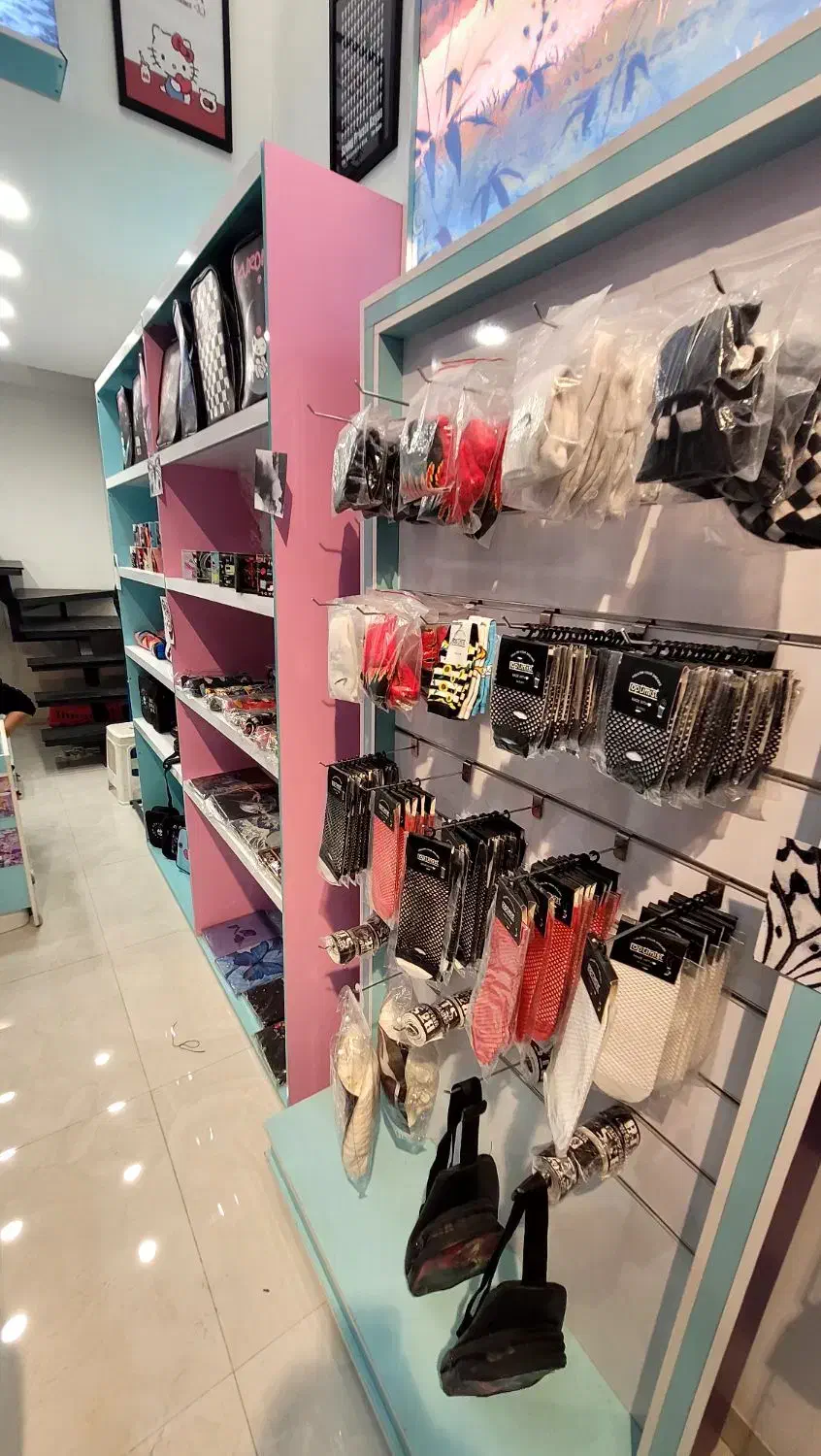 قفسه فروشگاهی به همراه لایت باکس|فروشگاه و مغازه|اردبیل, |دیوار