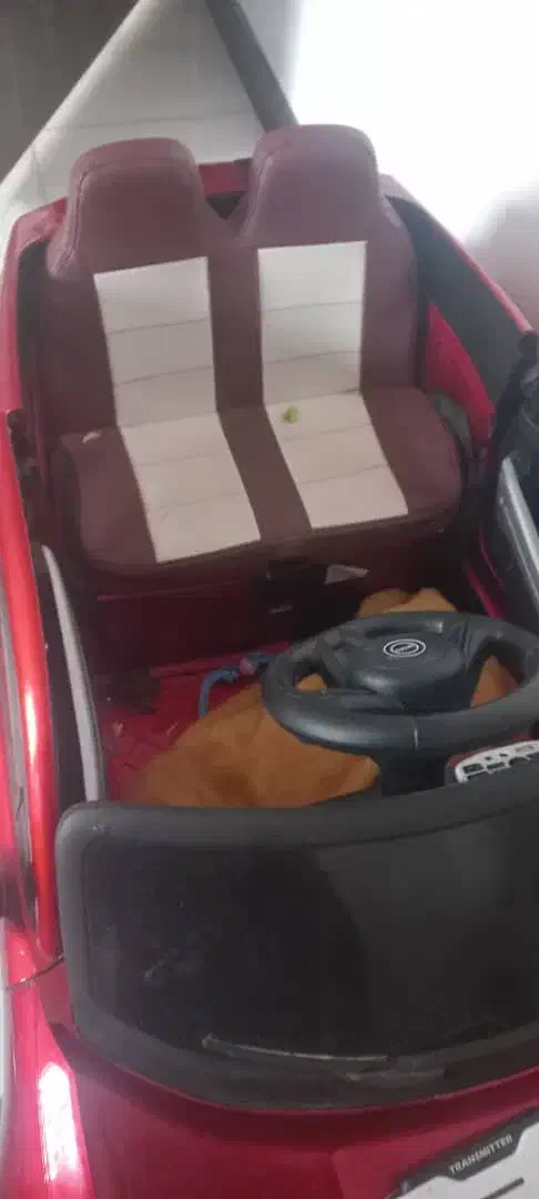 ماشین شارژی نو|اسباب‌بازی بچه|یزد, |دیوار