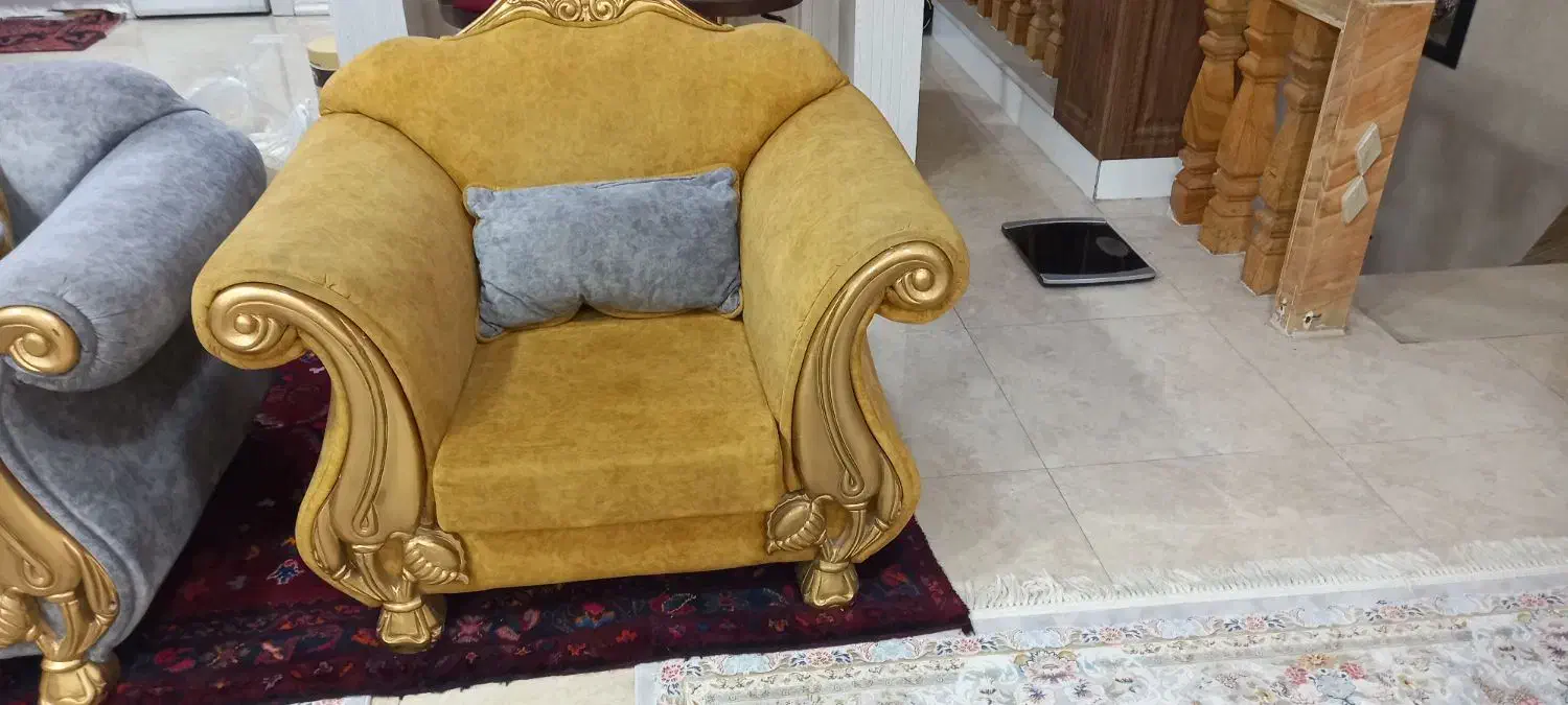 فروش مبل ۷ نفر با میز عسلی جلو مبلی|مبلمان خانگی و میز عسلی|دهلران, |دیوار