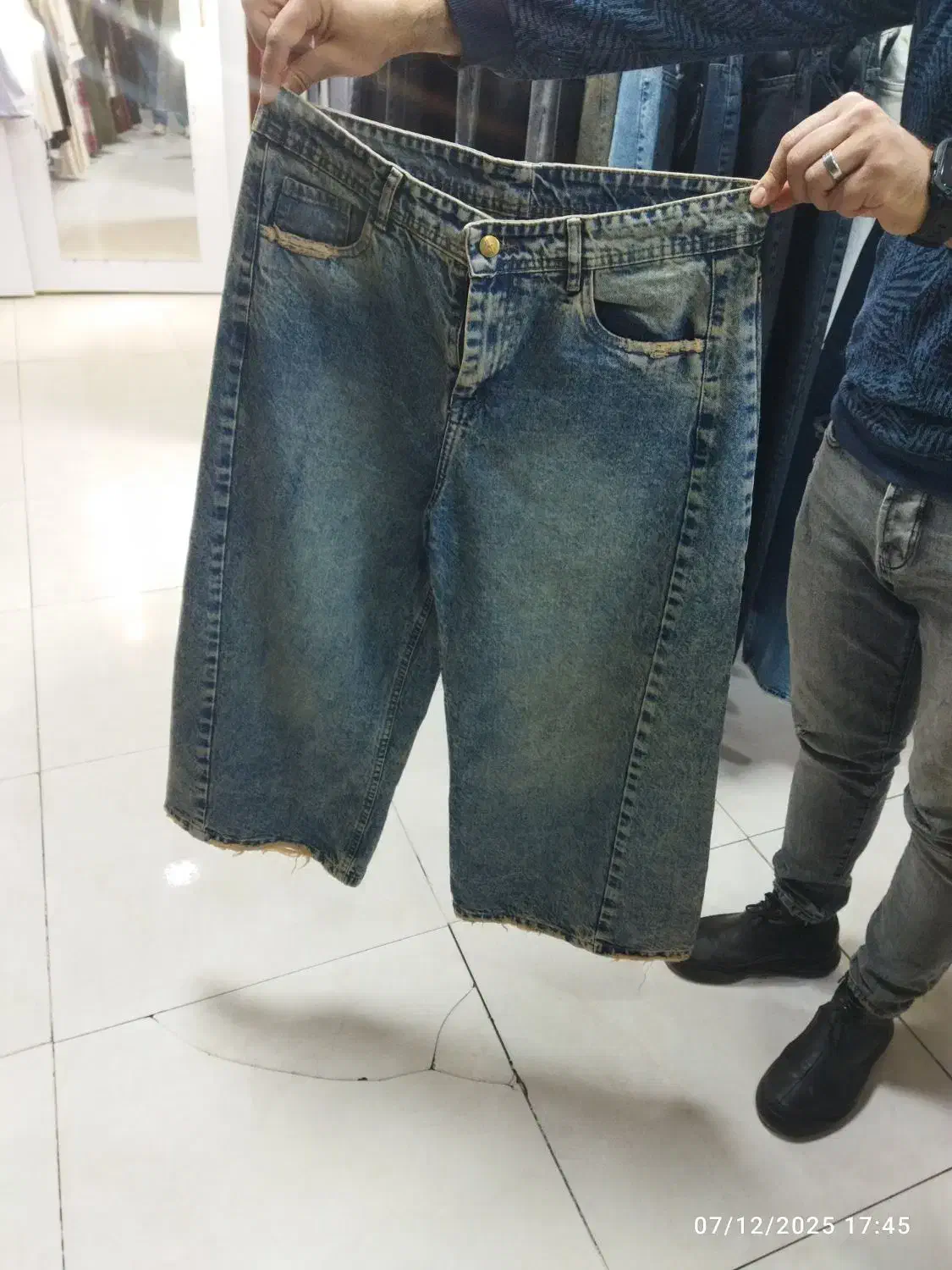 لباس|لباس|ساوه, |دیوار