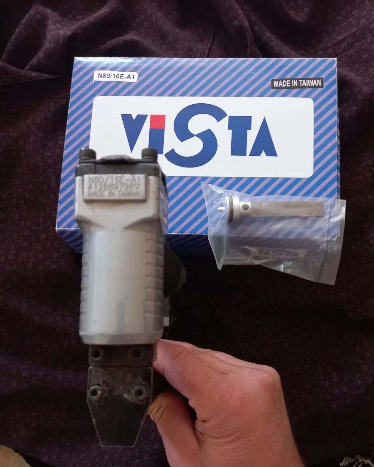 منگنه کوب بادی ویستا تایوان،در حد نو با پستون اضاف|ابزارآلات|میانه, |دیوار