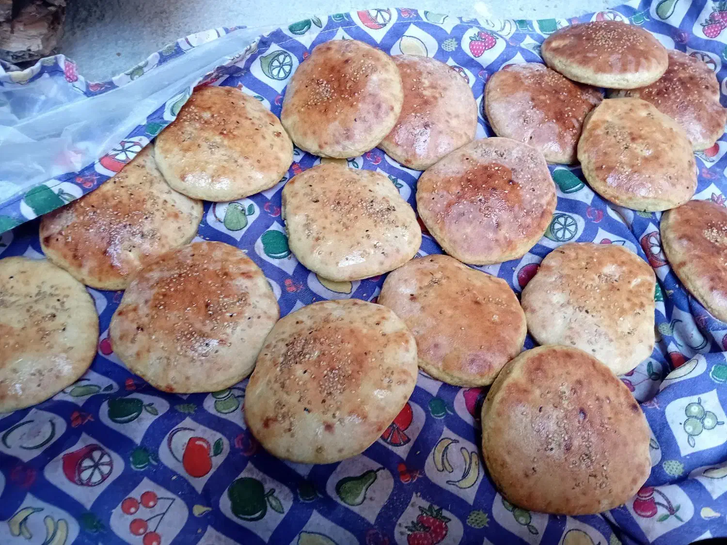 نون تیری کاکول|خوردنی و آشامیدنی|اردل, |دیوار