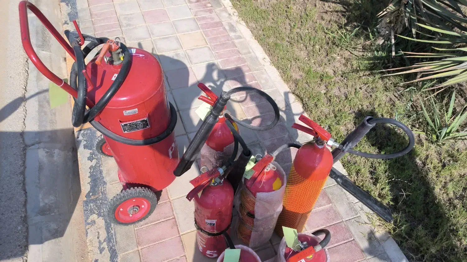 نیروی آقا جوان نیازمندیم|استخدام صنعتی، فنی، مهندسی|مشهد, چهارچشمه|دیوار