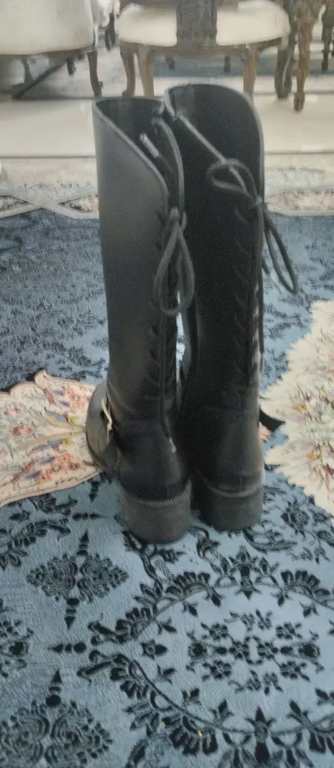 پوتین مشکی|کیف، کفش، کمربند|نسیم‌شهر, |دیوار