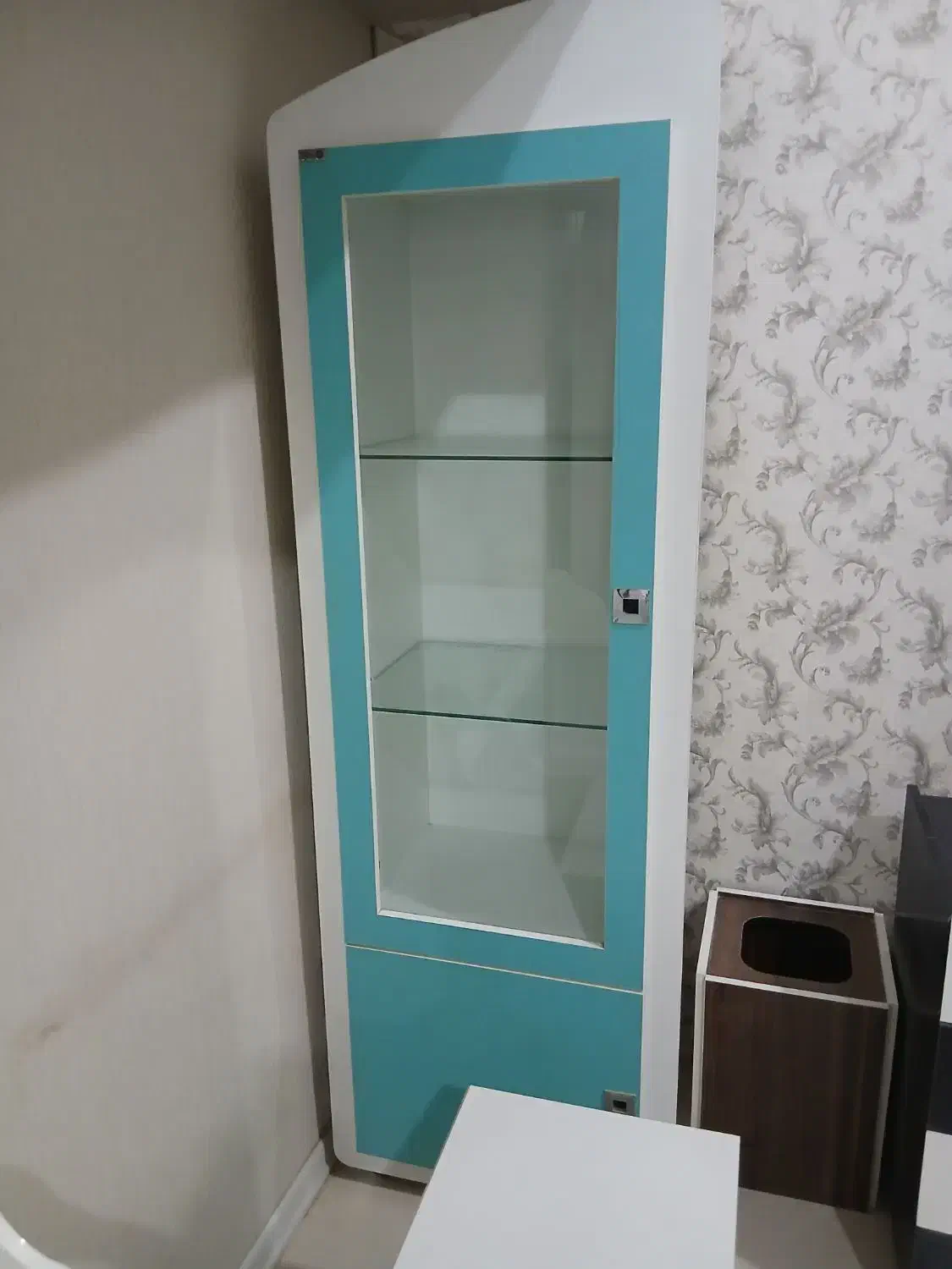 کمد و دراور|جاکفشی، کمد، دراور|سبزوار, قصبه غربی|دیوار