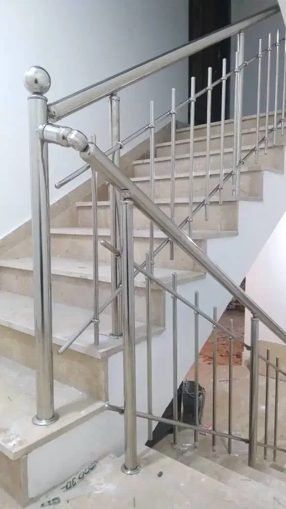 نرده استیل ۳۰۴ و۲۰۱ ومشکی|عمده‌فروشی|آمل, |دیوار