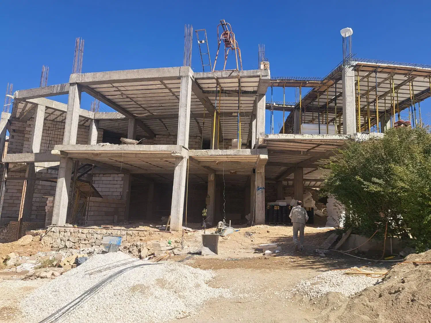 کارگرساختمان|استخدام معماری، عمران و ساختمانی|خزل, |دیوار