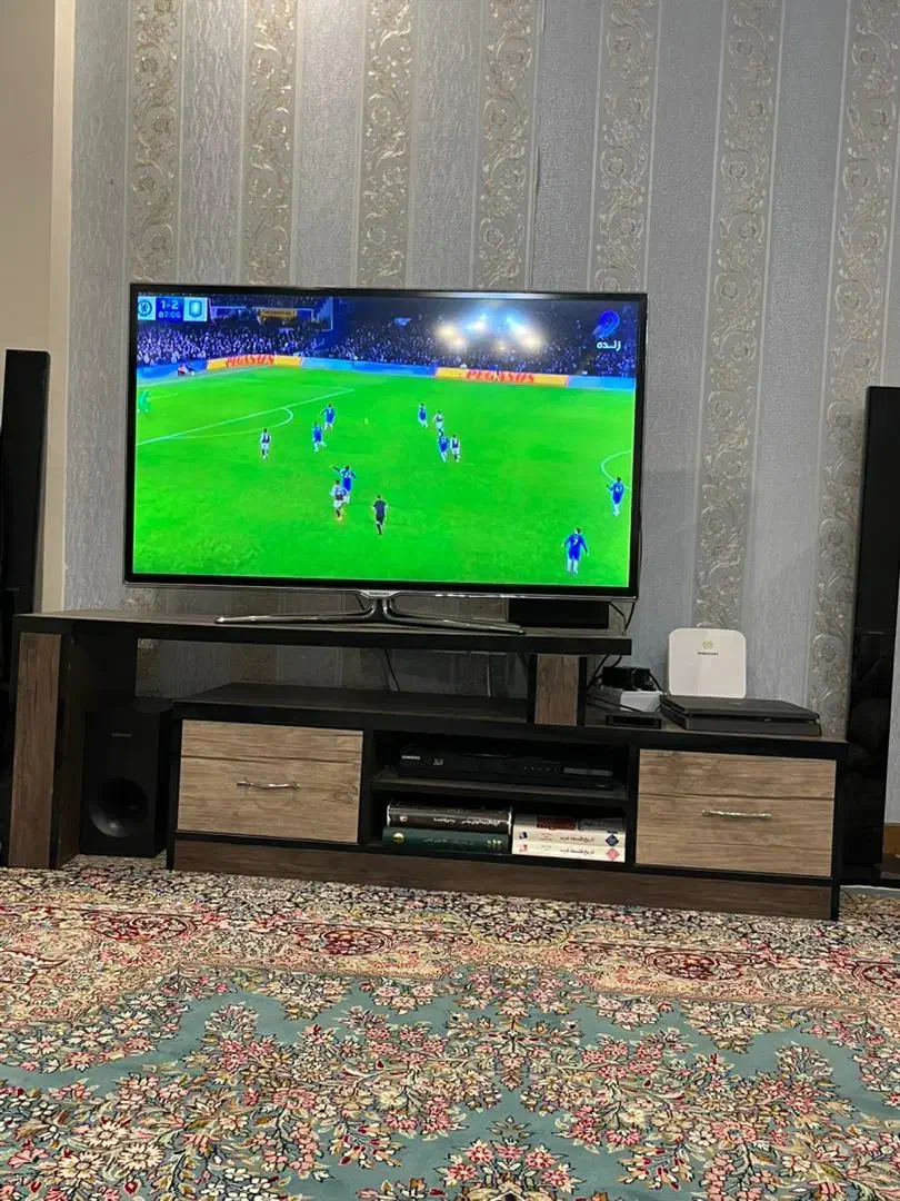 آینه و کنسول،میز تلویزیون،میز تحریر|بوفه، ویترین، کنسول|تهران, سردارجنگل|دیوار