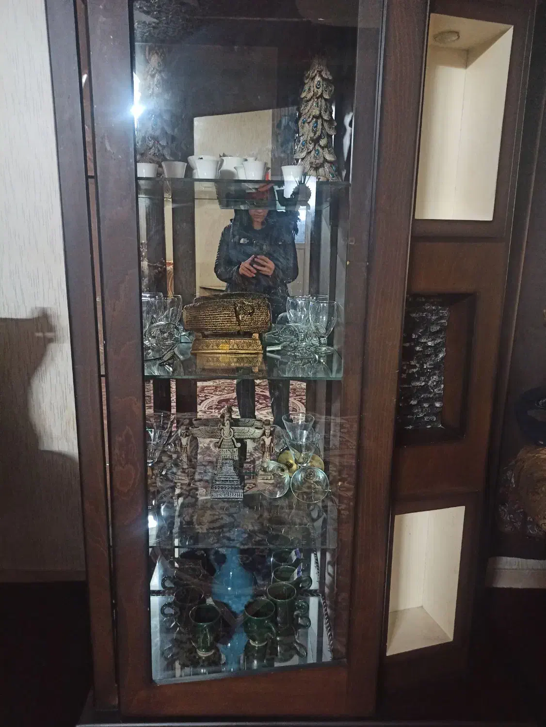 بوفه در حد نو|بوفه، ویترین، کنسول|لنگرود, |دیوار