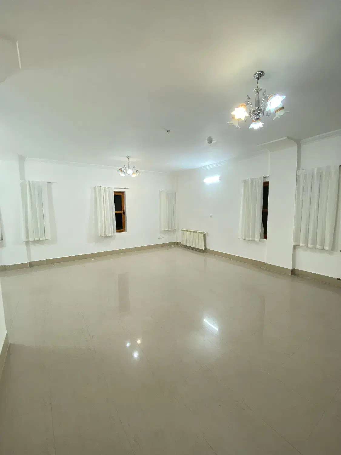 اجاره ۱۱۰ متری اپارتمان/میدان امام حسین/دوخواب|اجارهٔ آپارتمان|یزد, |دیوار