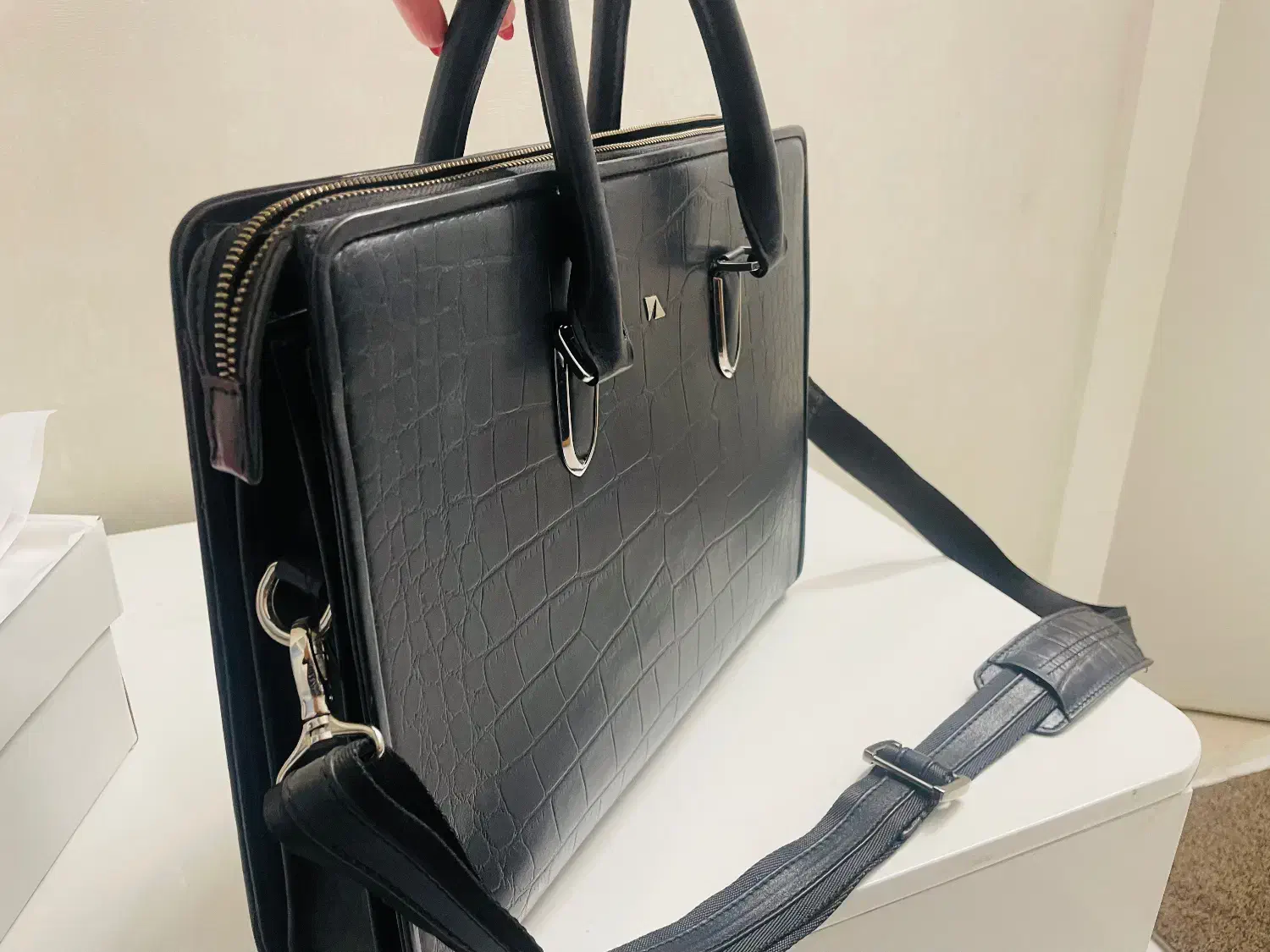 کیف اداری زنانه چرم مشهد|کیف، کفش، کمربند|اصفهان, تخت فولاد|دیوار