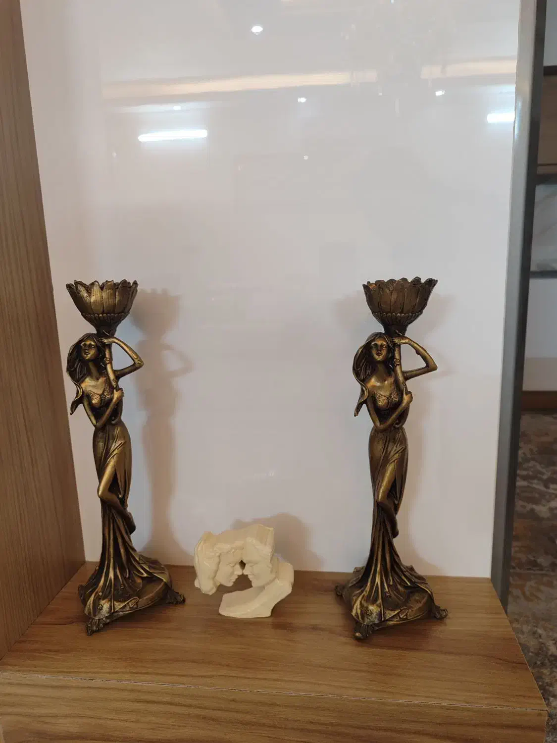 دو عدد شمعدانی پلی استر نو نو|مجسمه، تندیس، ماکت|بروجرد, |دیوار