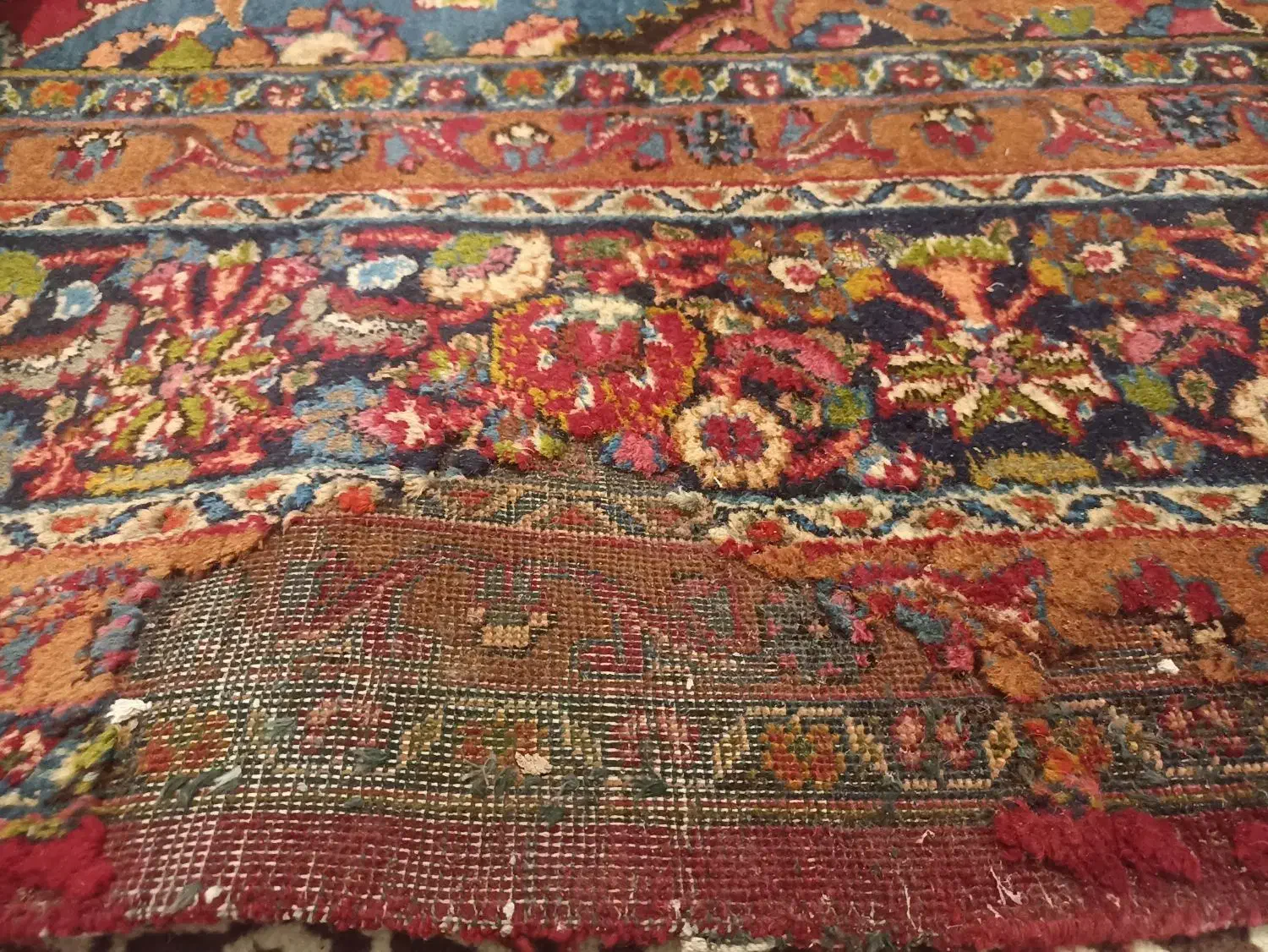 فرش دستباف|فرش|مشهد, تربیت (صدف)|دیوار