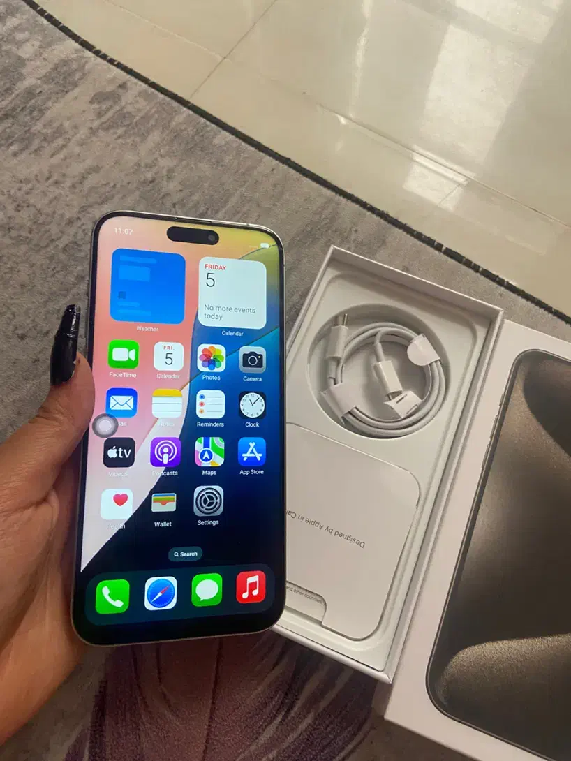 ایفون 15 پرومکس طرح اصلی از شرکت و مارک معتبر|موبایل|ری, دولتآباد|دیوار