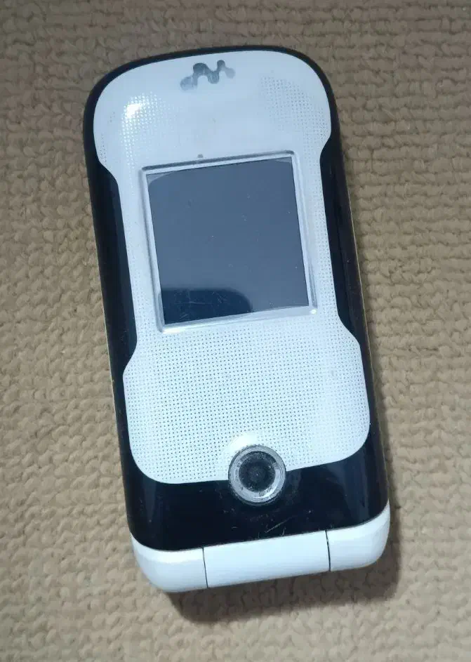 گوشی تاشو دکمه ای سونی اریکسون|موبایل|فریمان, |دیوار