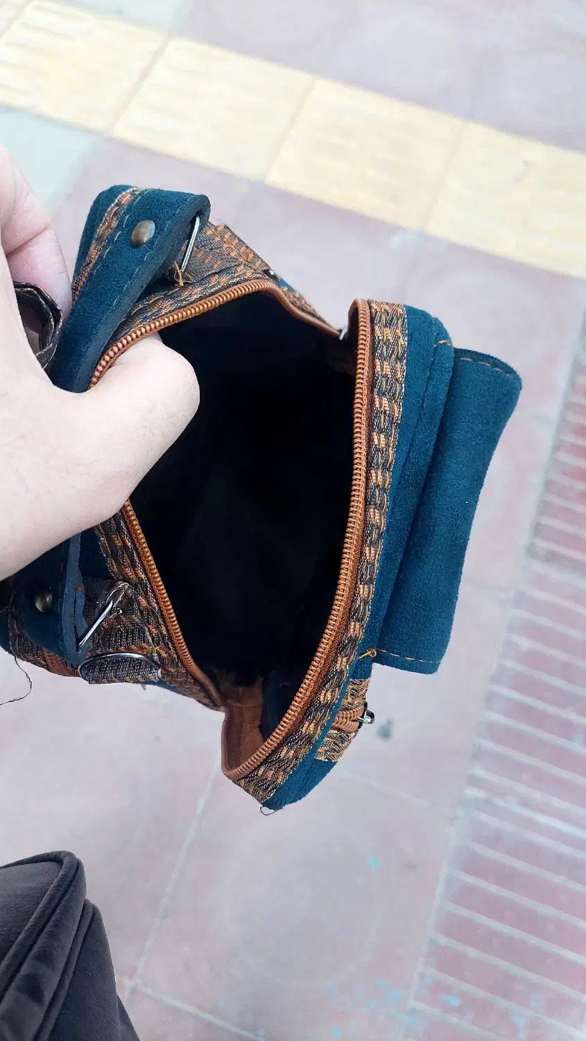 کیف رو دوشی|کیف، کفش، کمربند|اصفهان, ابر|دیوار