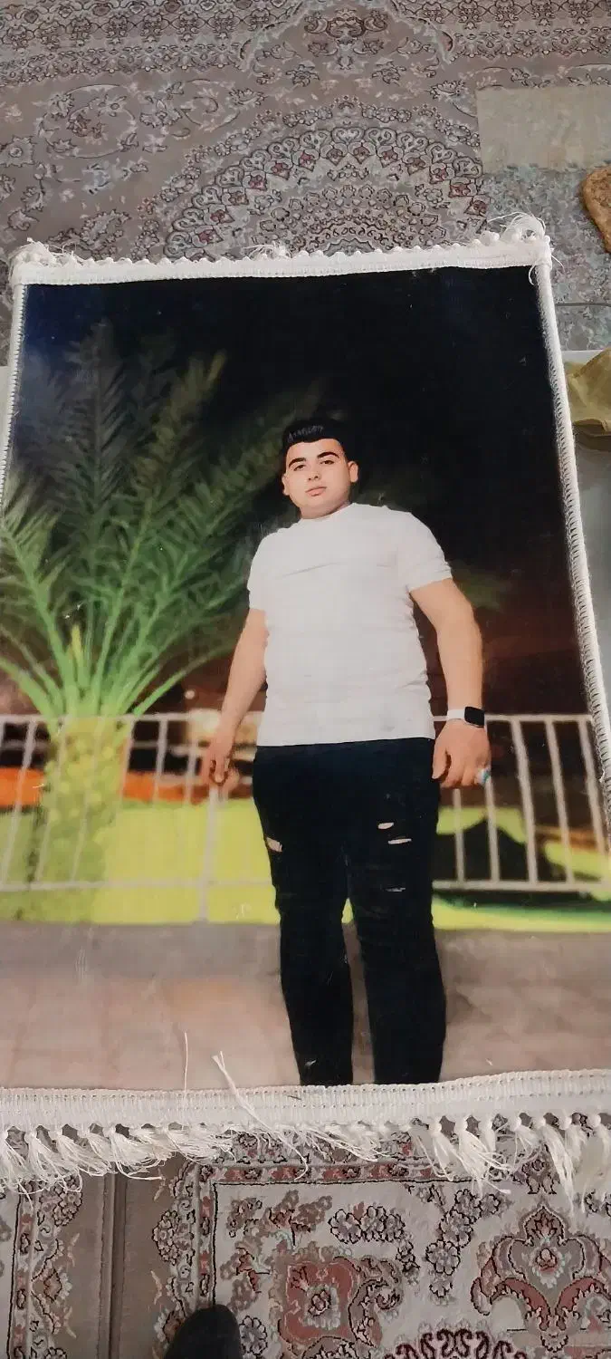 رنگ آمیزی روی فرش به شکل تابلو فرش|تابلو فرش|گرگان, |دیوار