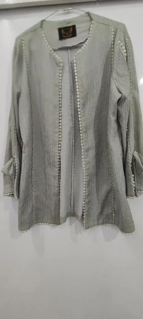 لباس زمستانی|لباس|خوی, |دیوار