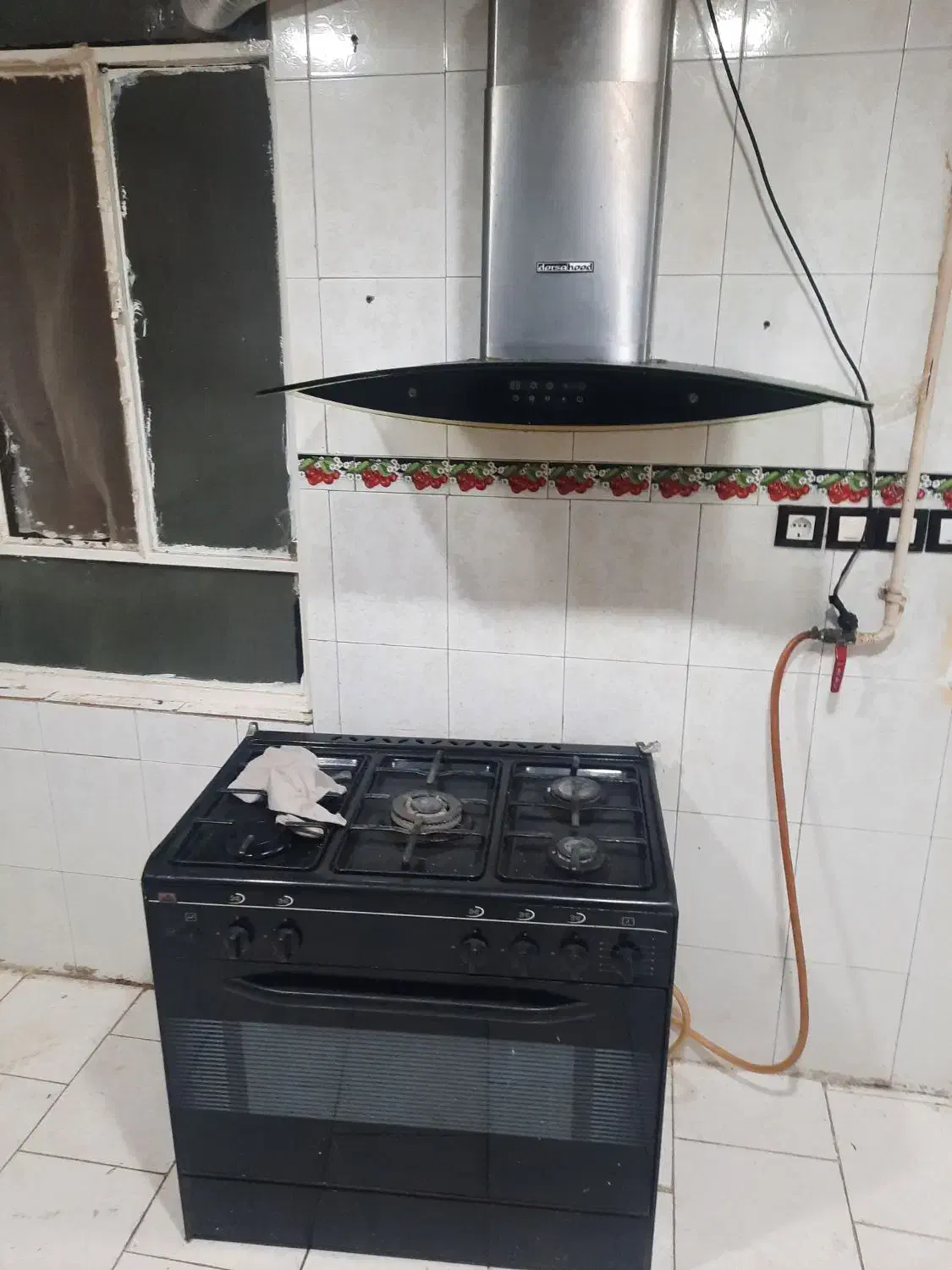 کابینت و شیر الات با تمام وسایل|ظروف سرو و پذیرایی|بوشهر, |دیوار