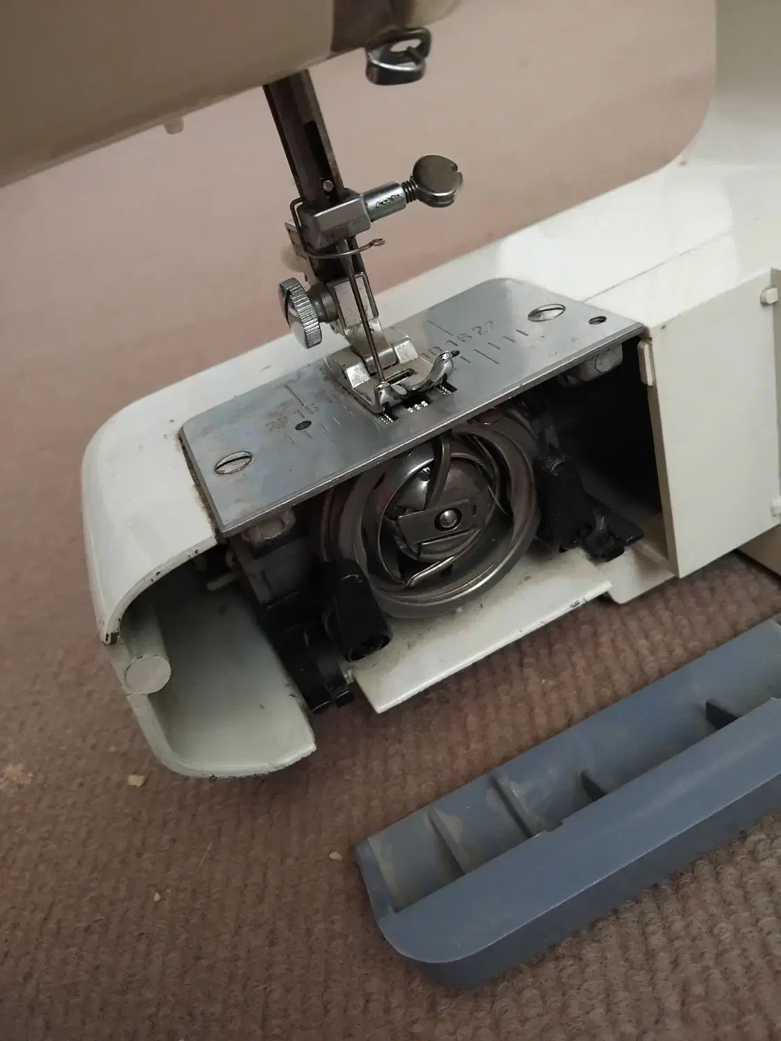 چرخ خیاطی جگوار|چرخ خیاطی و ریسندگی|چناران, |دیوار