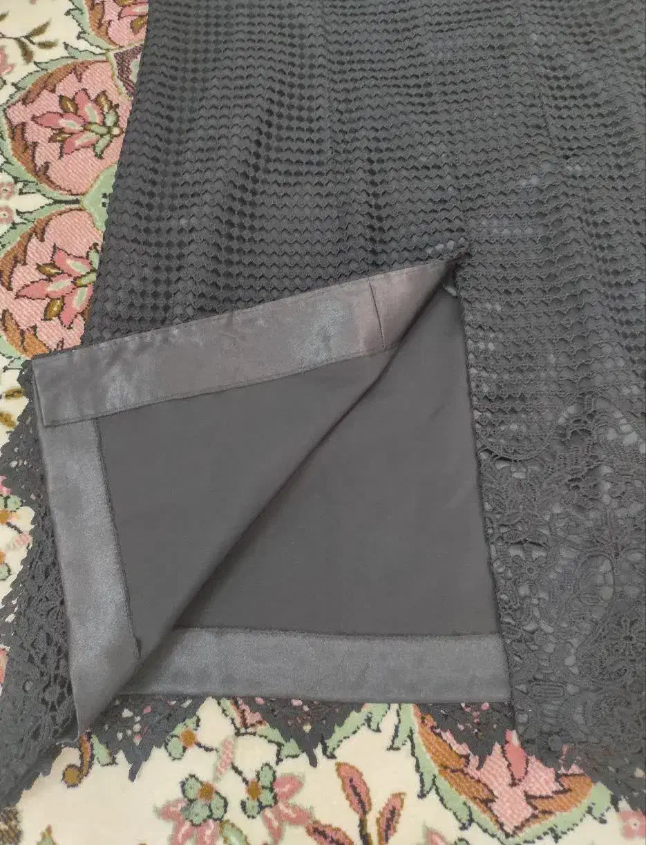 مانتو مشکی|لوازم خیاطی و بافتنی|یزد, |دیوار