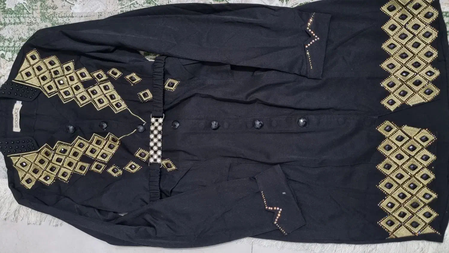 مانتو|لباس|گرمدره, |دیوار