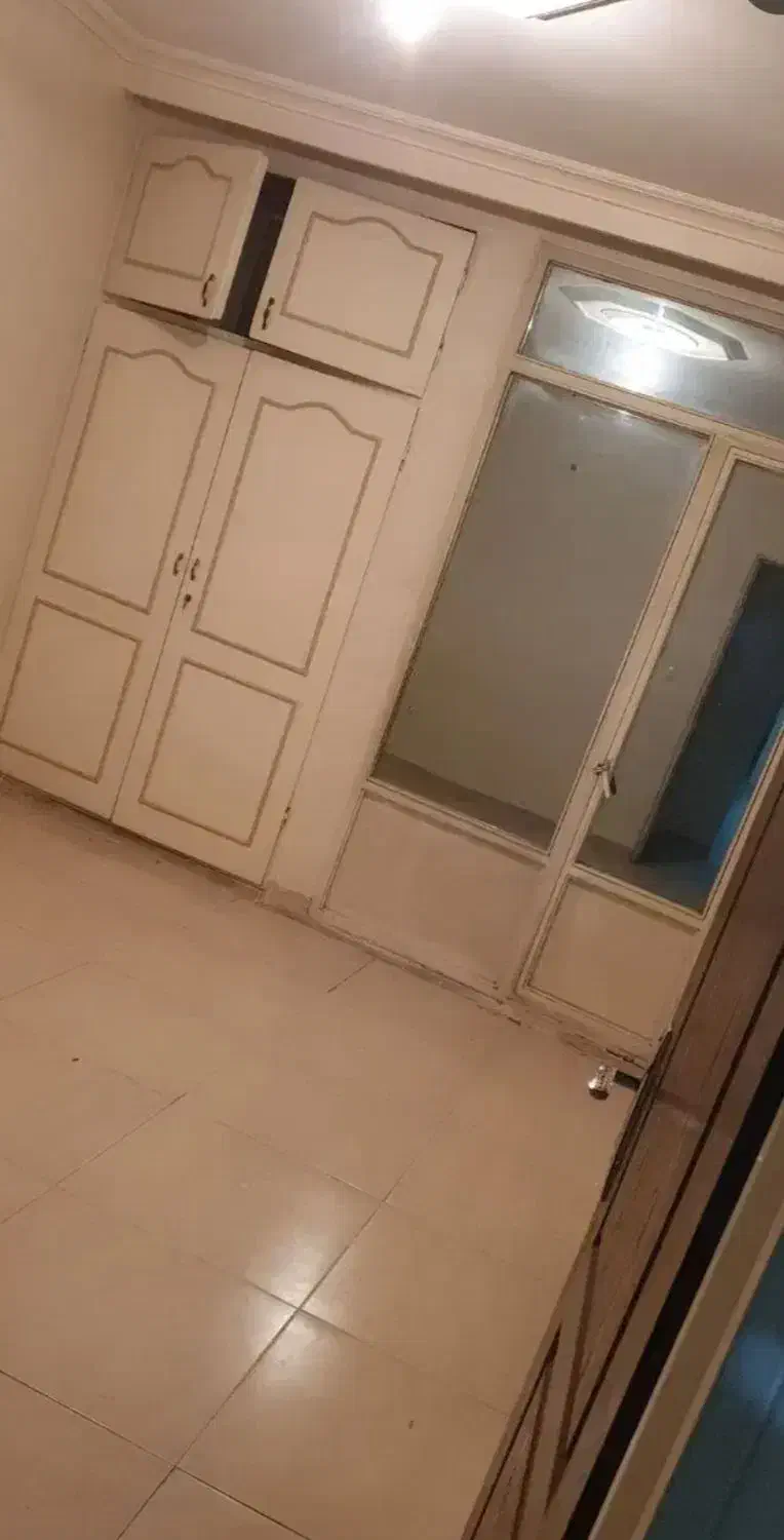 آپارتمان ۱۲۰ متری / کریمشاهیان