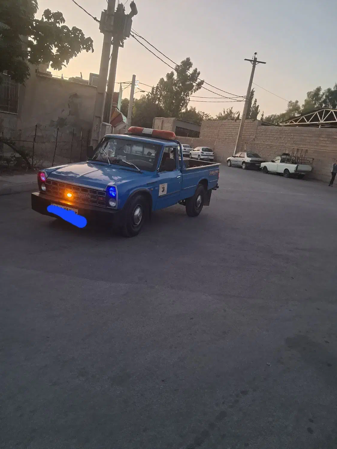 امداد خودرو یدک کش جرثقیل مجهز به سیستم چرخ|خدمات حمل و نقل|شیراز, کوزه گری|دیوار