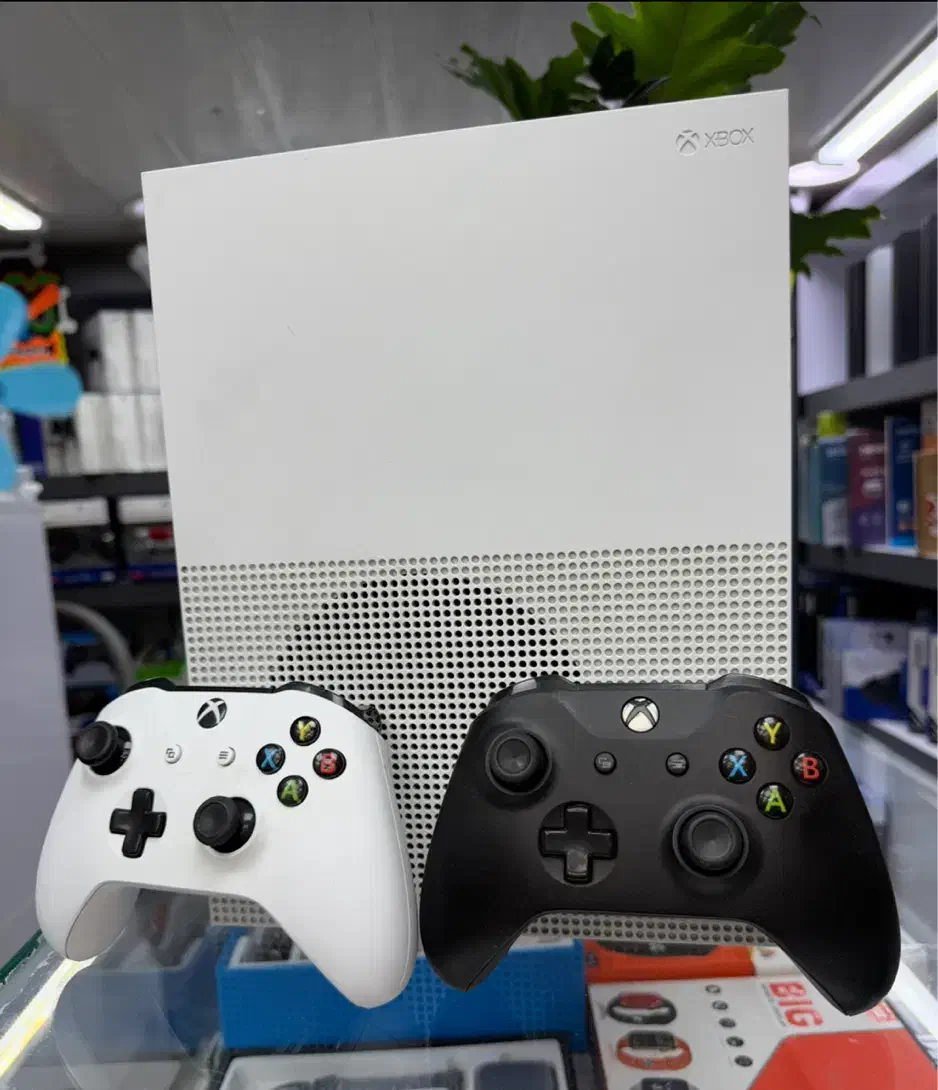 xbox one s ۲ دسته اصلی|کنسول، بازی ویدئویی و آنلاین|فردیس, فردیس|دیوار