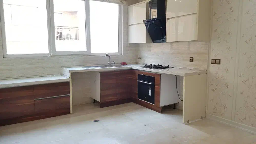 ۷۰ متر ۱ خواب برج باغ کلاسیک رویال با استخر