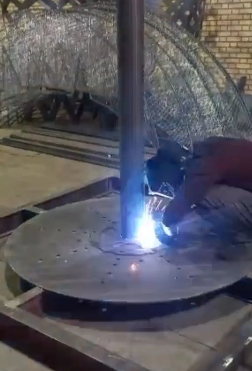 خدمات جوشکاری و مونتاژ و خمکاری پروفیل|خدمات پیشه و مهارت|خمینی‌شهر, |دیوار