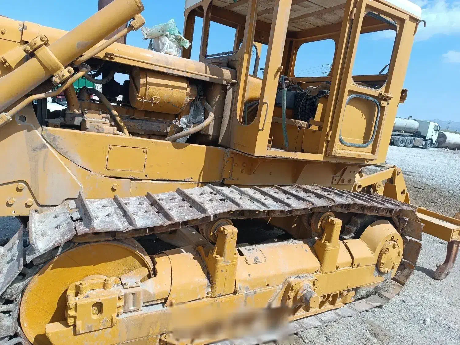 بلدوزر دی شیش کلاچی 26k|خودرو سنگین|فشاپویه, |دیوار