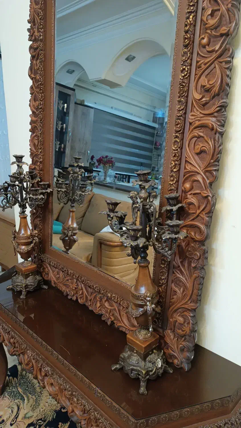 کنسول آیینه و شمعدان چوبی منبت کاری|بوفه، ویترین، کنسول|لاهیجان, قیام|دیوار