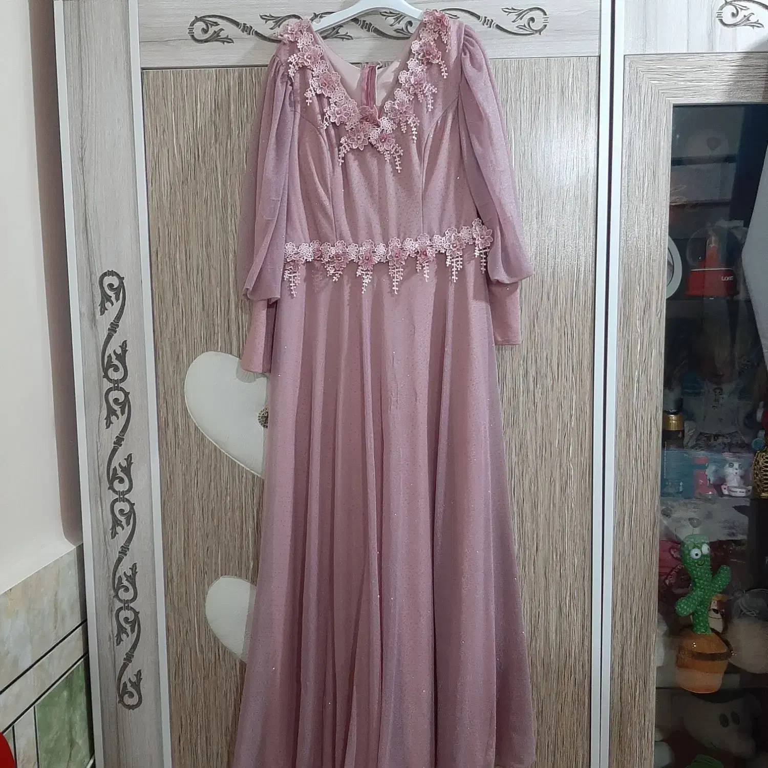 لباس مجلسی|لباس|شادگان, |دیوار