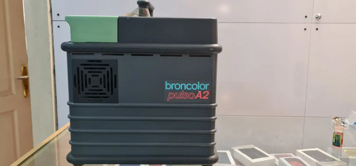 فلاش چتر broncolor 1600 ژول|دوربین عکاسی و فیلم‌برداری|تهران, سید خندان (جلفا)|دیوار